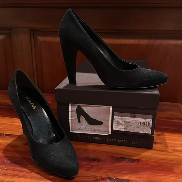 Prada Heels - Picture 1 of 5